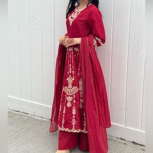Red indian/ Pakistani pishwas